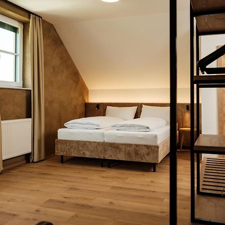 Hotel Neustifter ポイスドルフ エクステリア 写真