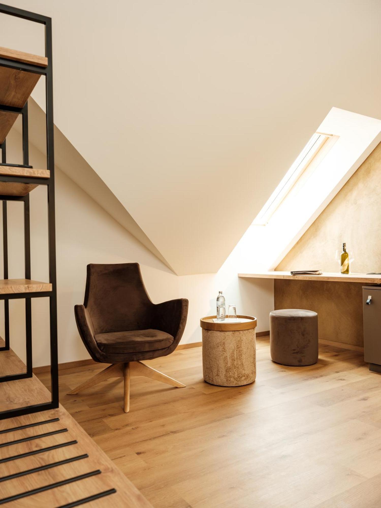 Hotel Neustifter ポイスドルフ エクステリア 写真