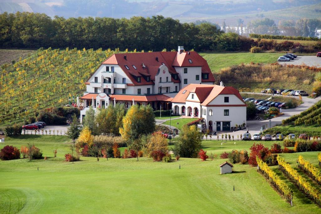 Hotel Neustifter ポイスドルフ エクステリア 写真