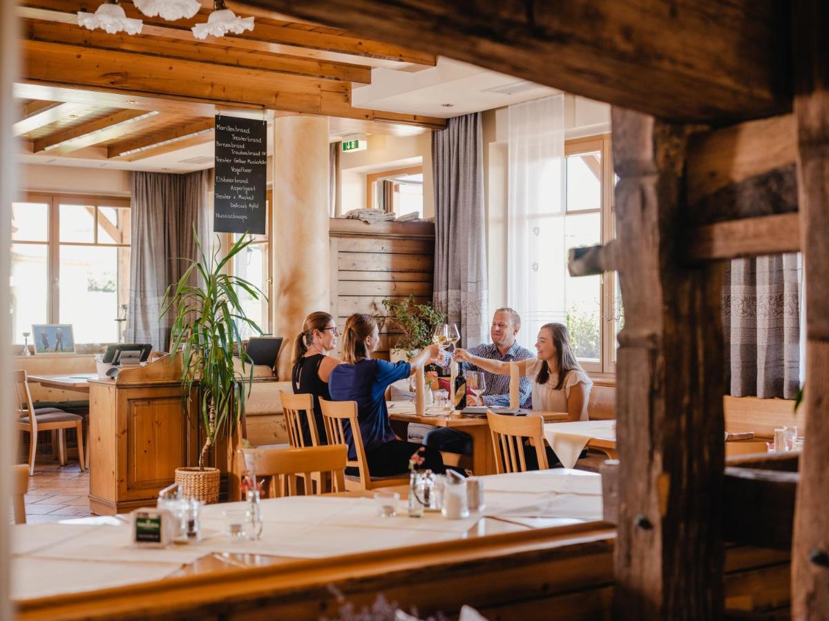 Hotel Neustifter ポイスドルフ エクステリア 写真