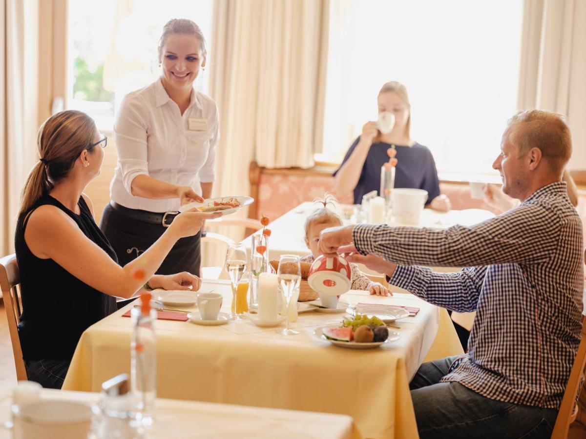 Hotel Neustifter ポイスドルフ エクステリア 写真